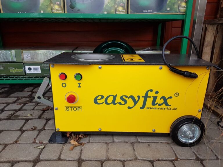 Read more about the article EASYFIX – Nowoczesny system mocowania drzewek świątecznych